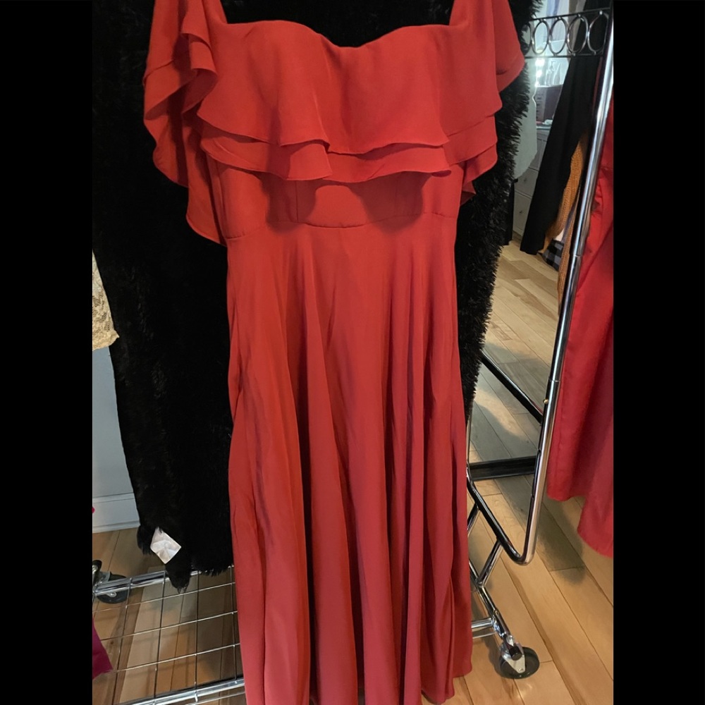 Formal maxi rust off shoulder with built in bra dress